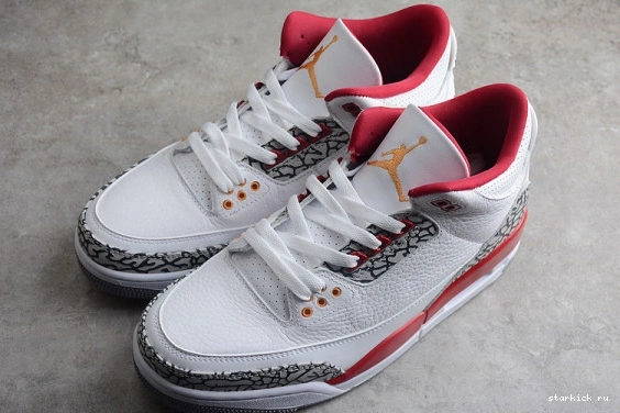 CT8532-126 3 CT8532-126 Red Retro Cardinal Jordan 0509